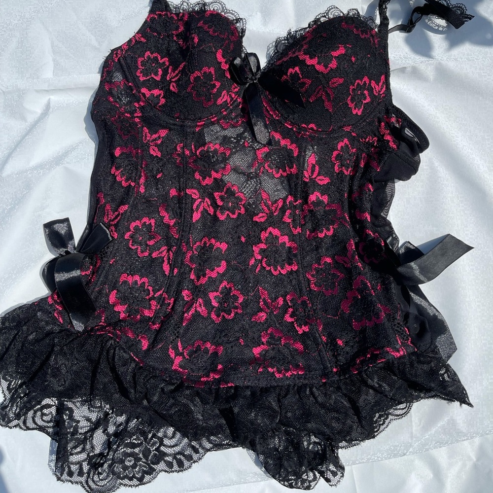 Lingerie black and red